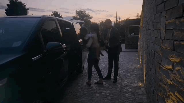 败光20亿后，她这捞女真输了？