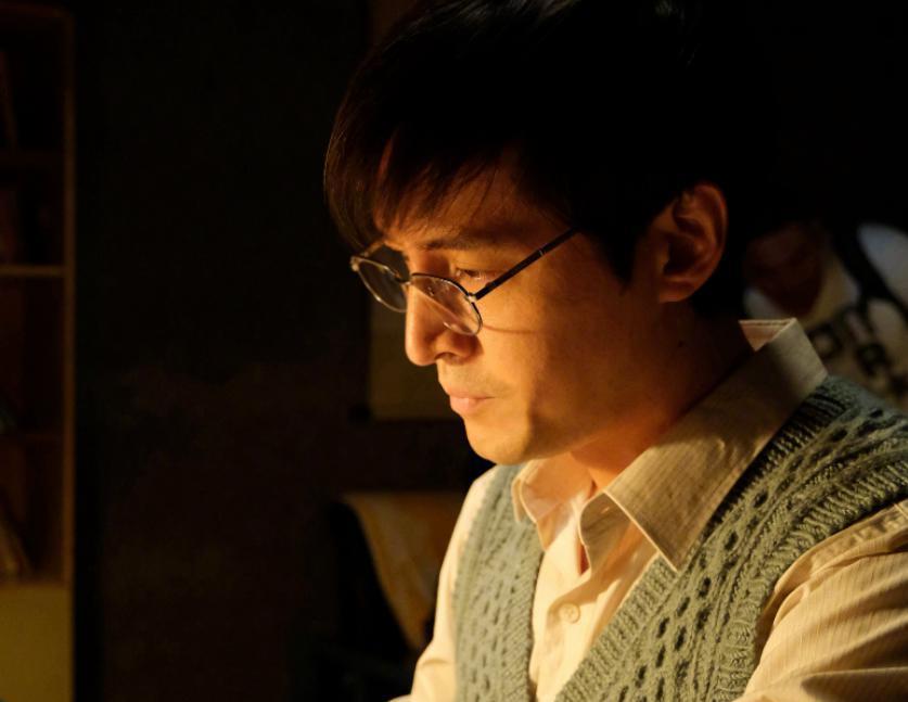 胡歌《我本是高山》戏份曝光，演张桂梅丈夫，被吐槽多余不如删掉？