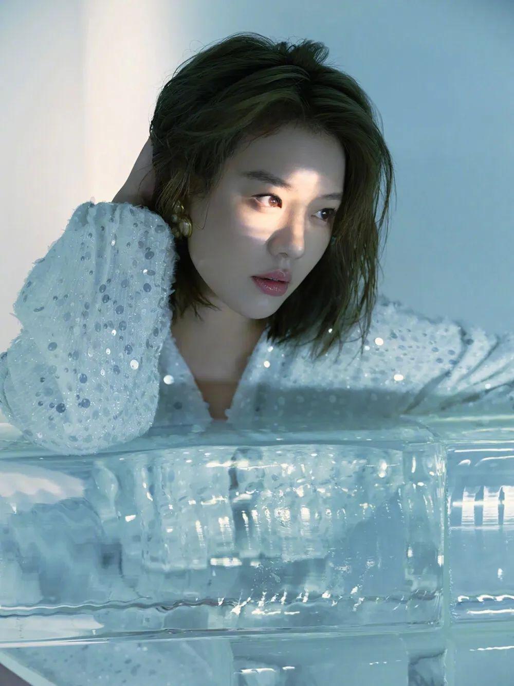 这次轮到她爆红了？