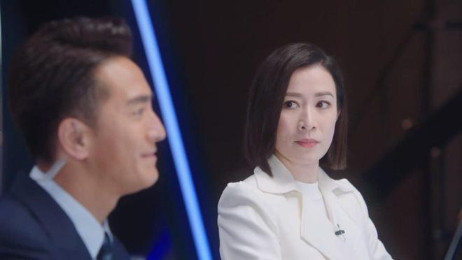 好家伙！《新闻女王》首播好评一片，2023年港剧天花板真的来了