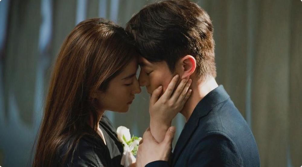 同样演“生孩子”,把刘亦菲和孙俪等演员放在一起看,差别出来了