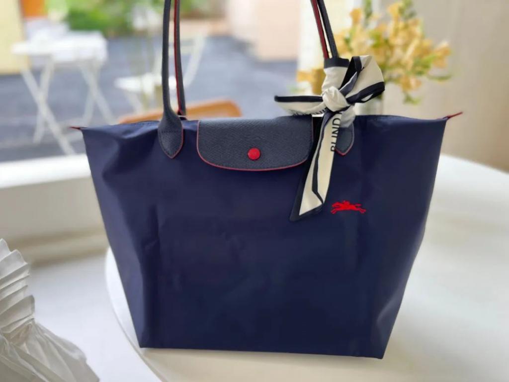 不撕逼的《花少5》，竟然是时装秀？姐姐们穿搭也太美了，全部种草！