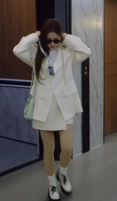 内娱第一普女，成功把Gucci穿成了地摊货