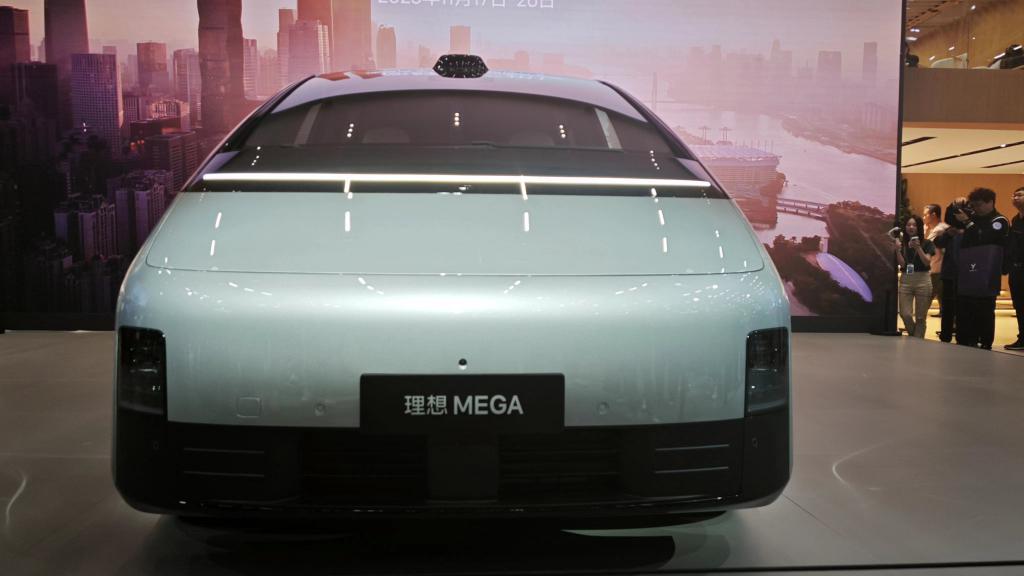 直击广州车展:比亚迪军舰退场成定局,小鹏、理想相爱相杀