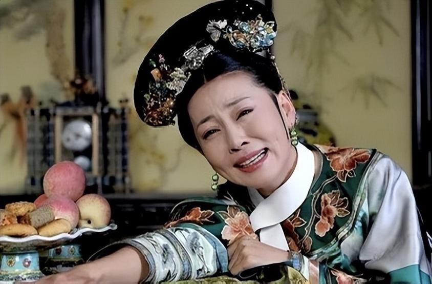 《甄嬛传》剧组12周年重聚：蓝盈莹状态好，张雅萌气质佳