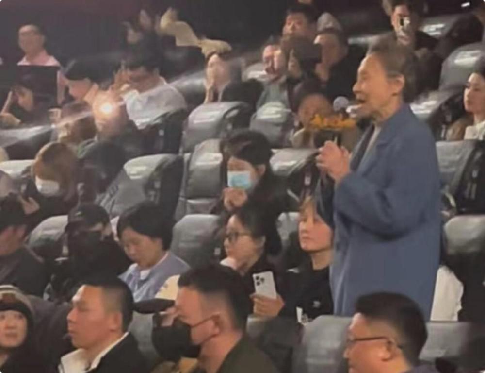 当众“卖惨”，得罪半个娱乐圈，海清又靠演技大火了