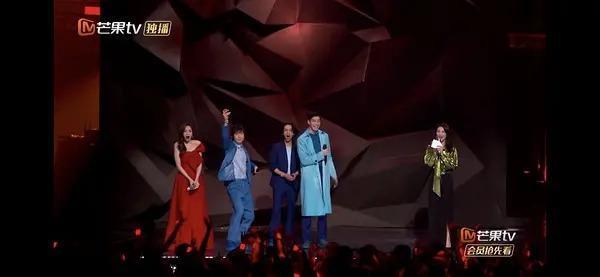 求求张雨绮们别再卖惨了