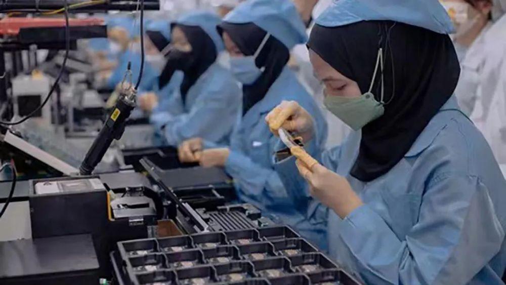 中国手机，在南洋“杀疯了”