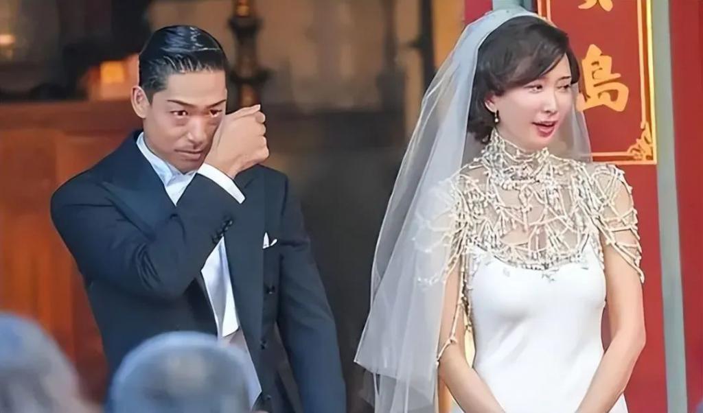 林志玲近照曝光，身材发福变臃肿，49岁蜕变成家庭主妇