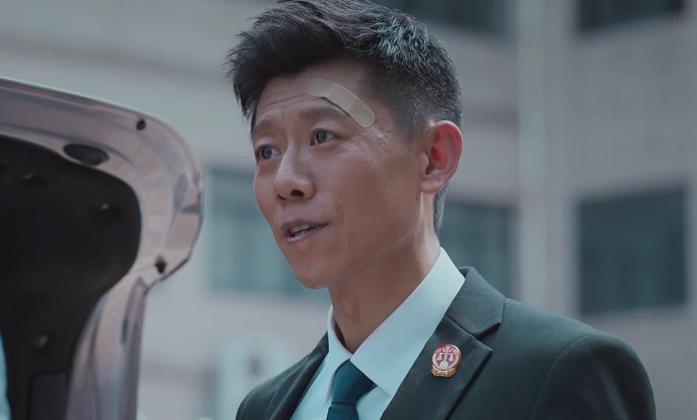 盘点2023年荧屏制服大叔，熟年男演员打开魅力新思路