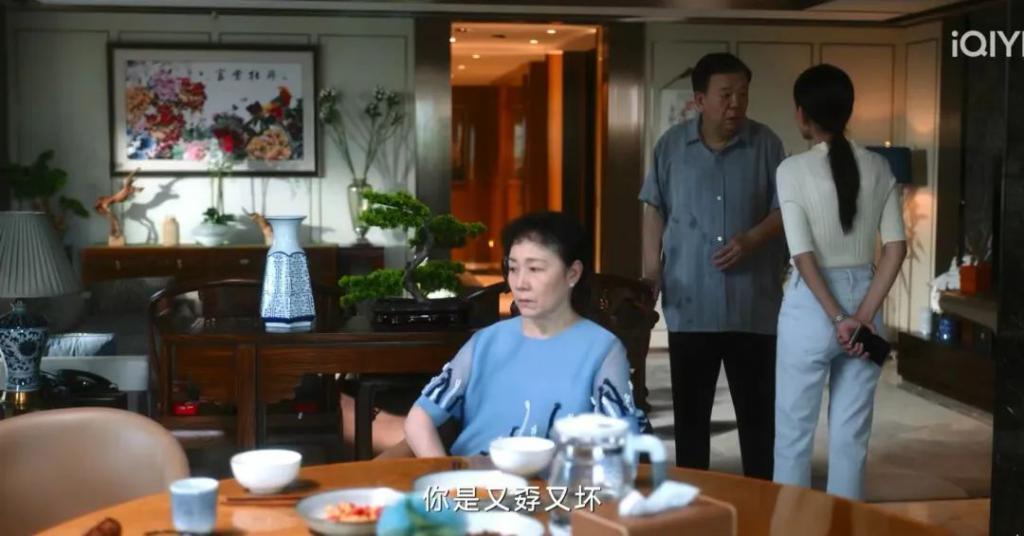 《无所畏惧》中半路出家的女演员，有颜值有身材，演技不输科班生