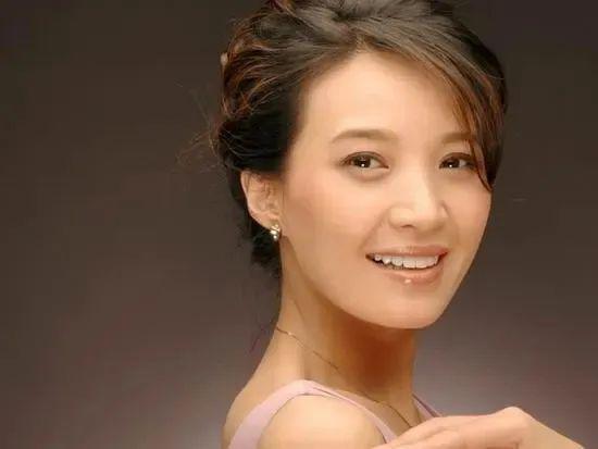 《无所畏惧》中半路出家的女演员，有颜值有身材，演技不输科班生