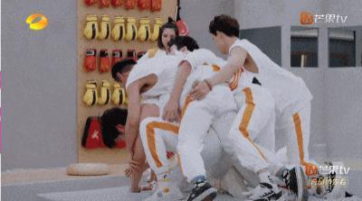 姐又来整治内娱真人秀了？