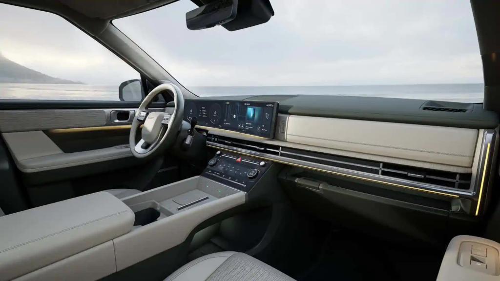 现代汽车第11代索纳塔、第5代胜达国内首发亮相，全新设计风格