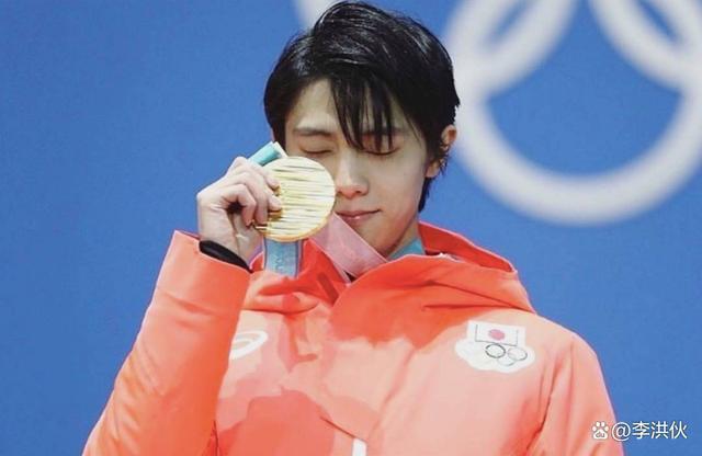 羽生结弦宣布离婚，女方大他8岁，被传已经生下孩子