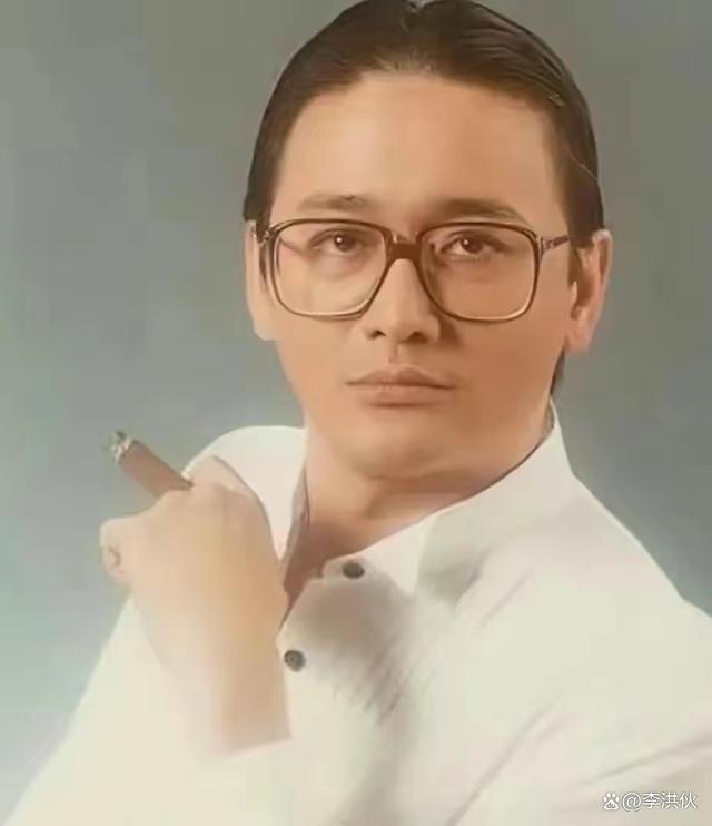 曹查理称录庆生视频只为赚钱吃饭，73岁回港拍戏被压榨