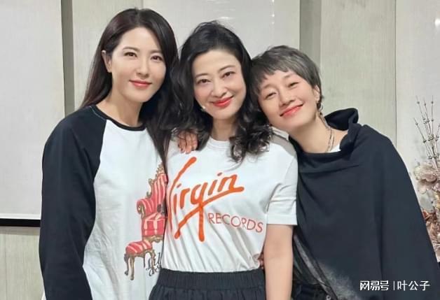 马伊琍曾黎梅婷同框比美！