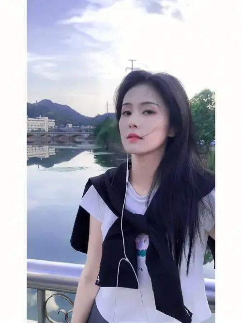 又被全网嘲，冤吗？