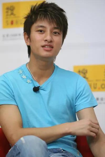 贾乃亮，你不老实。