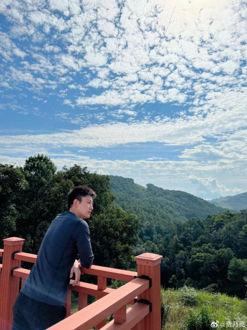 贾乃亮，你不老实。