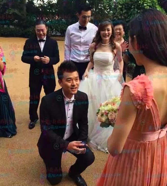 哈？她悄咪咪怀孕了？