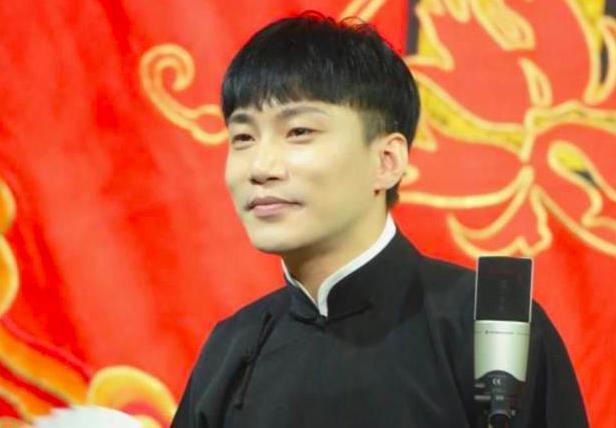 哈？她悄咪咪怀孕了？