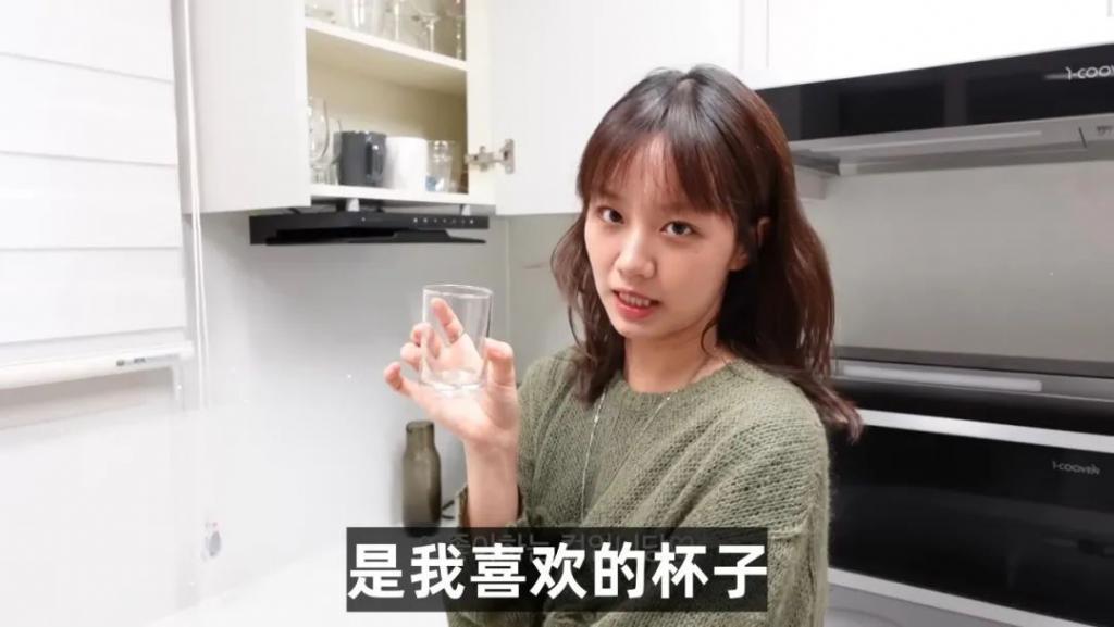 分手后的首则近况分享！她说正在寻找自我中…