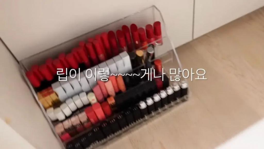 分手后的首则近况分享！她说正在寻找自我中…