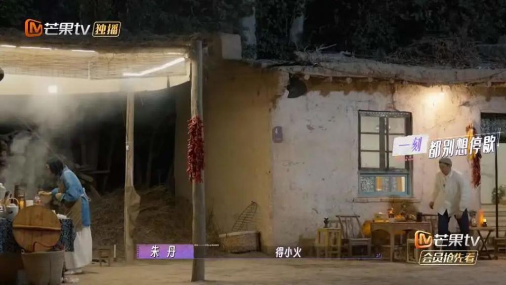 42岁朱丹突然官宣，网友：被“PUA”6年，终于醒了