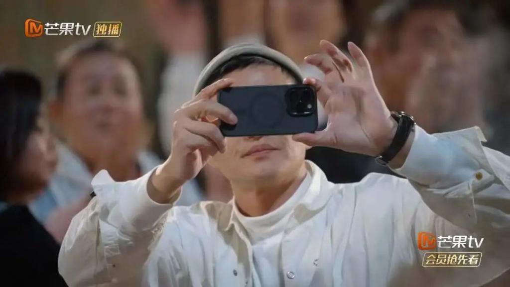42岁朱丹突然官宣，网友：被“PUA”6年，终于醒了