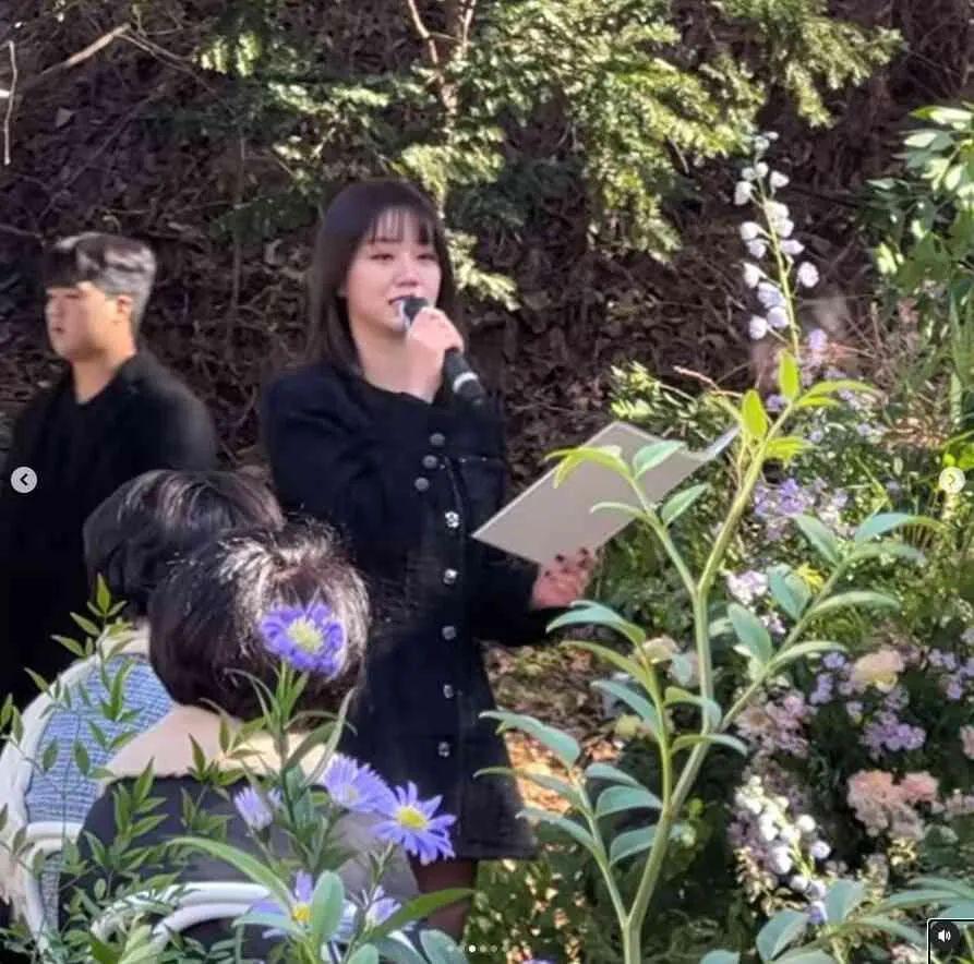 陪你从出道舞台到婚礼殿堂！这是女爱豆们最幸福的眼泪