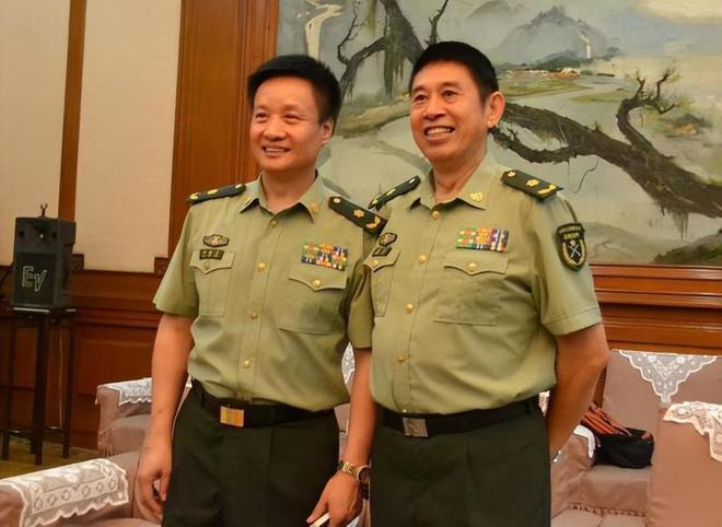 66岁阎维文近照曝光变化巨大，为照顾患癌妻子苍老太多