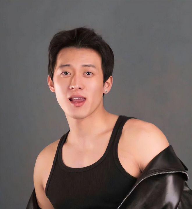 乌尔善取关《封神》所有成员，头像引争议！