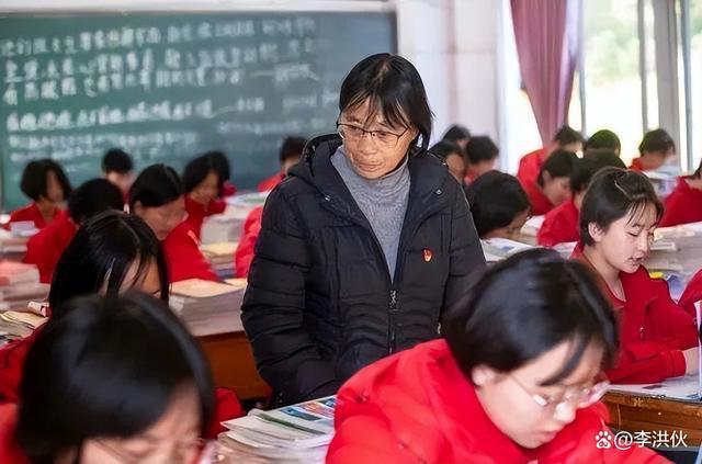 请停止争议！正视“她”力量，才能读懂张桂梅