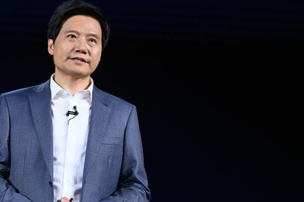 这哥们儿真惨！砸钱刷小米差评被雷军逮到了