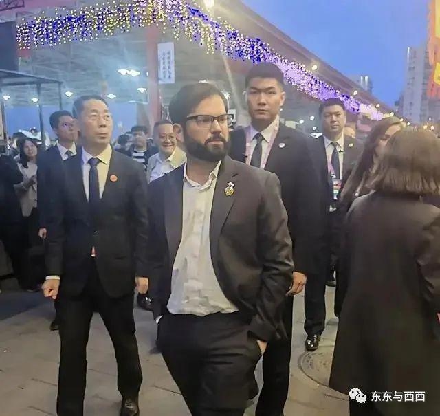 最年轻85后总统自曝与女友分手，她连第一夫人都不想当