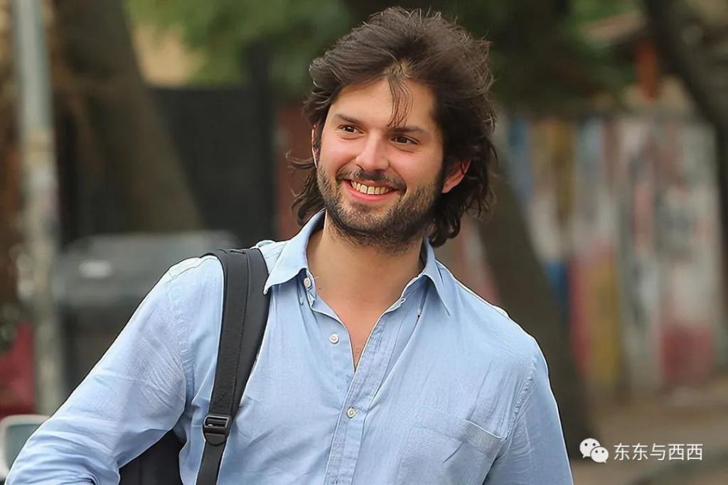 最年轻85后总统自曝与女友分手，她连第一夫人都不想当