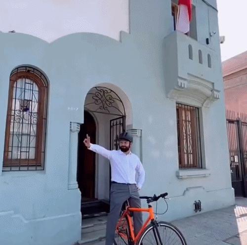 最年轻85后总统自曝与女友分手，她连第一夫人都不想当