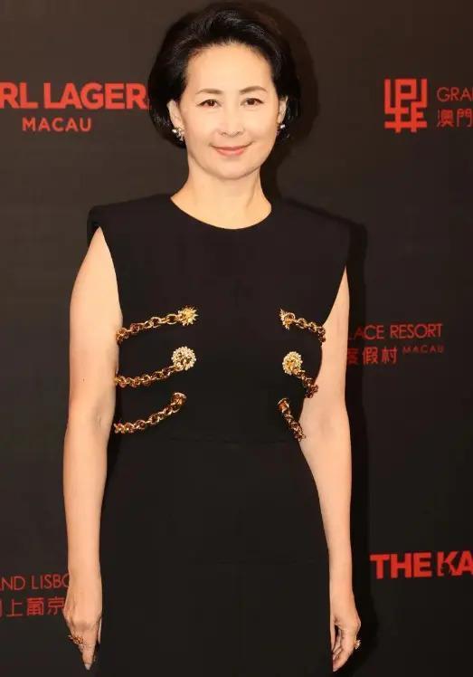 赌王家事之叛逆女儿生存记