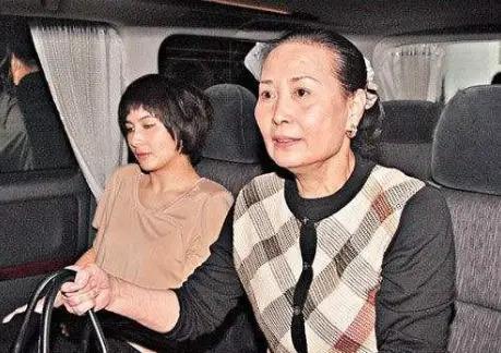 赌王家事之叛逆女儿生存记