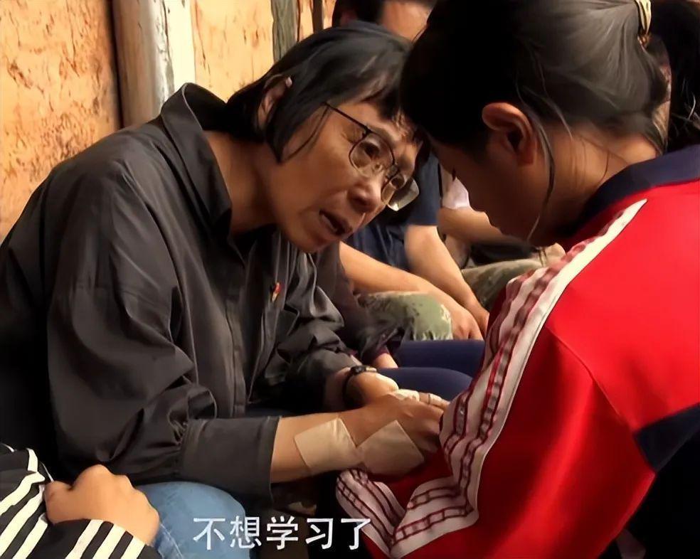 《我本是高山》被张桂梅学生批评，言辞犀利，不留情面