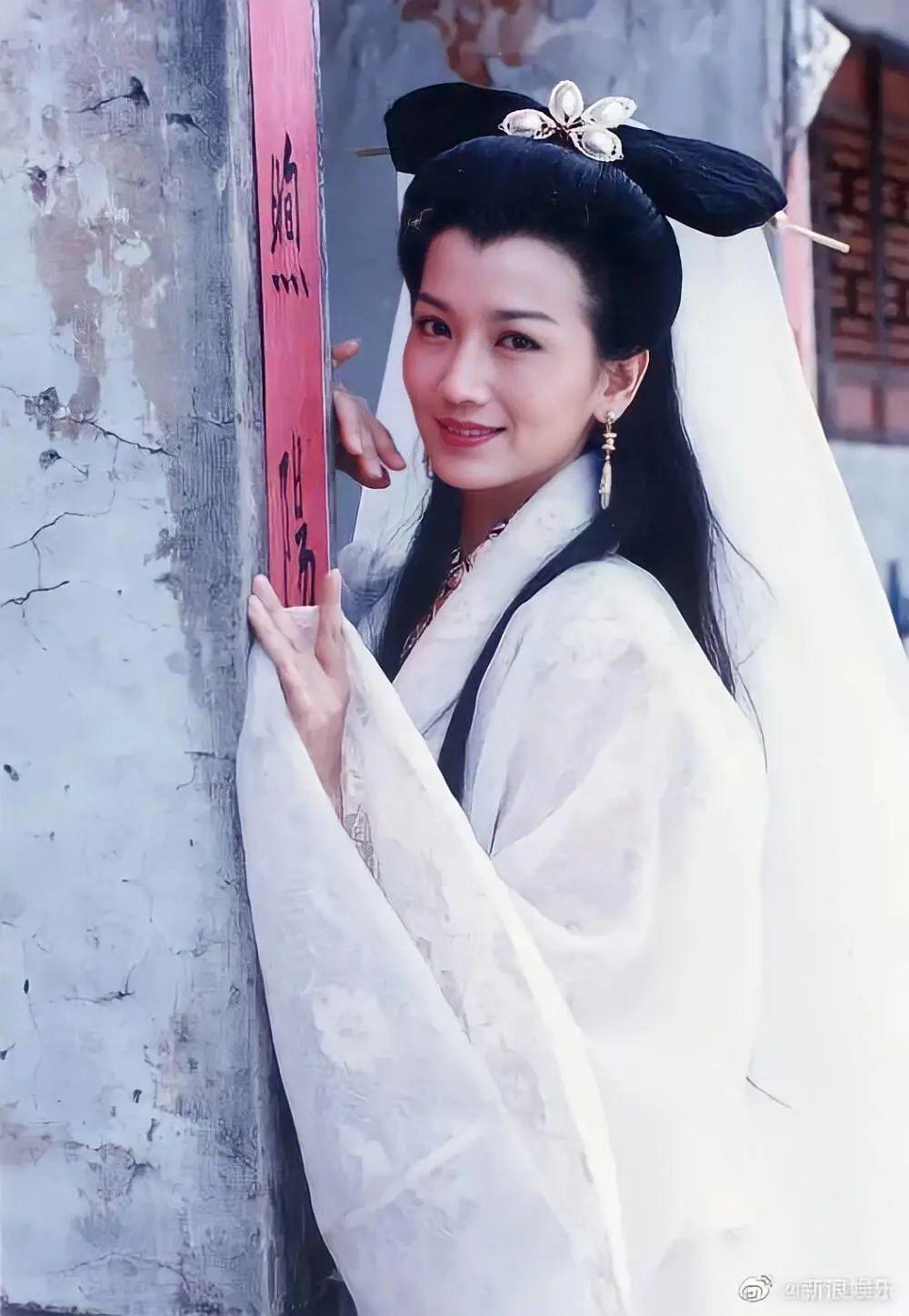 起猛了，30年前的CP合体了？