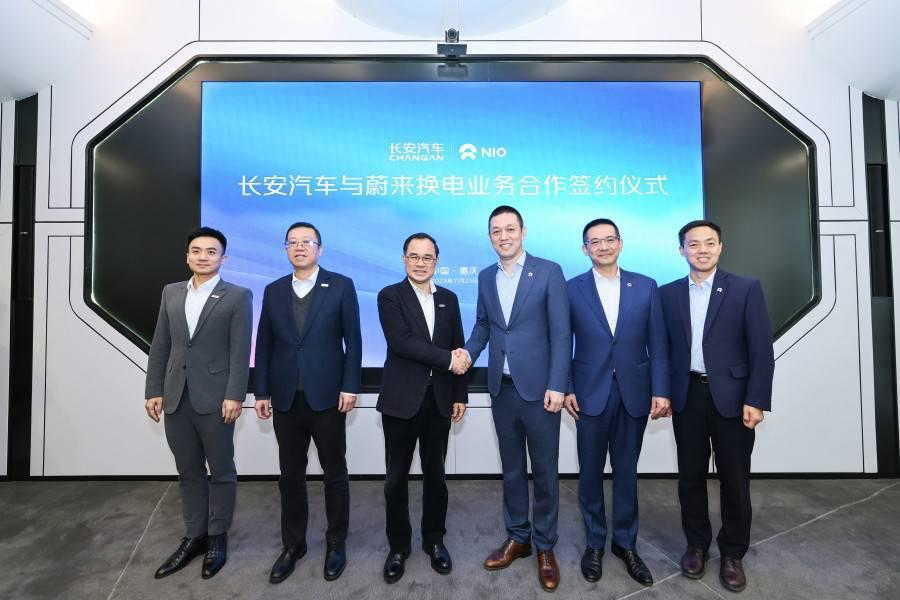 官宣！蔚来正式开放换电网络，李斌公布首个合作伙伴