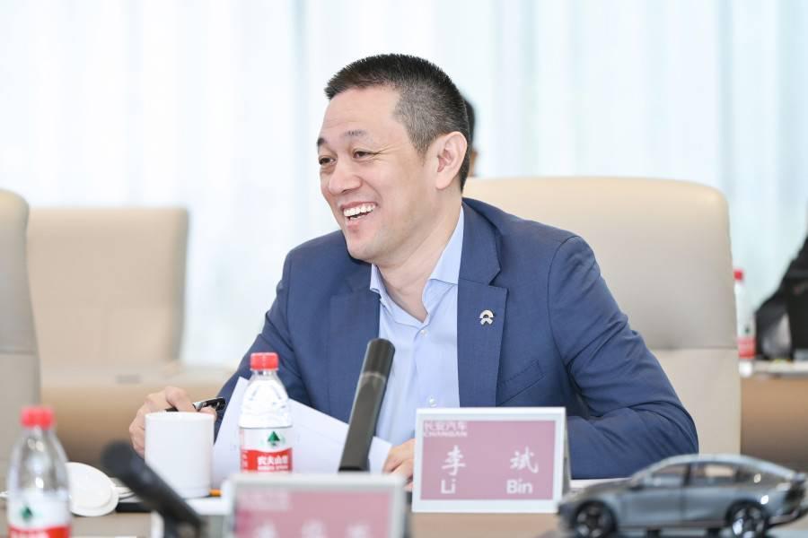 官宣！蔚来正式开放换电网络，李斌公布首个合作伙伴