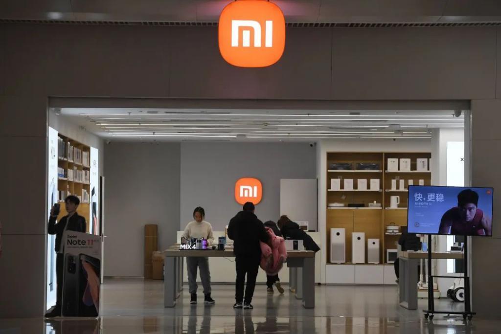 手握1276亿，小米玩命囤粮