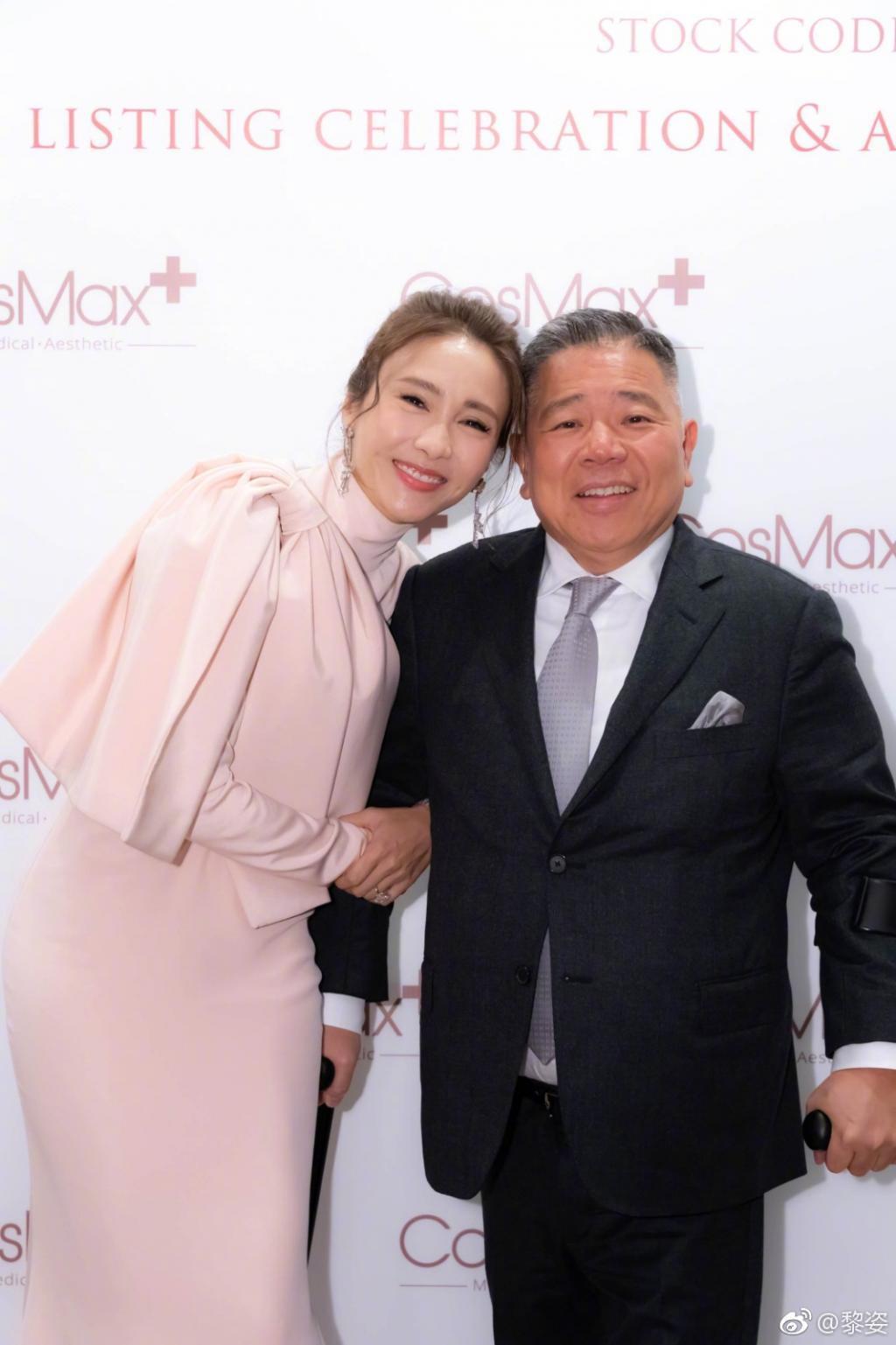 黎姿罕晒老公全家福：退圈15年，一代女神活成了这样？