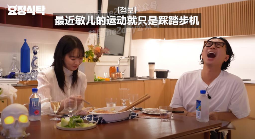 真实中她原来是这样的女生？