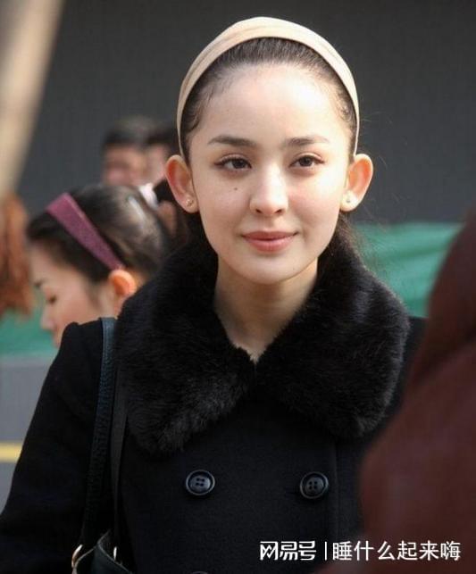 私密照和视频接连外泄，前任一个比一个渣，古力娜扎也该醒醒了
