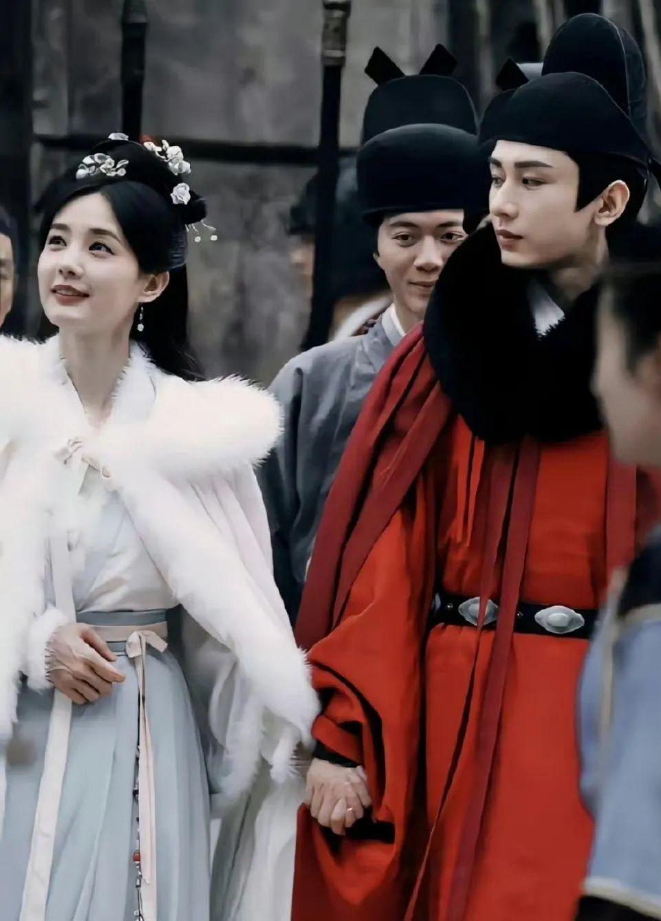 有他在，爆款预定？