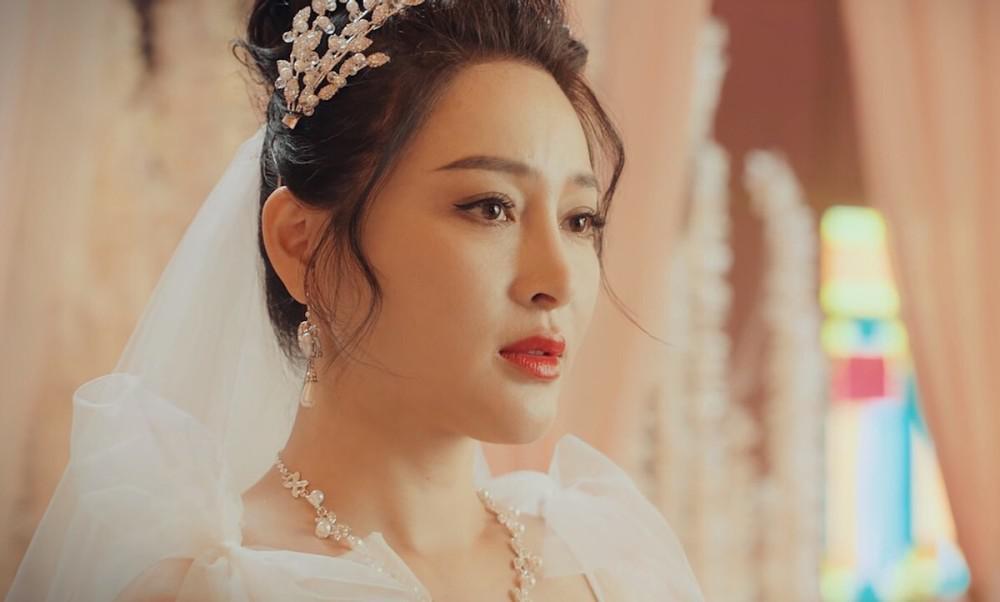 从“最美潘金莲”沦为“臃肿大妈”，37岁甘婷婷到底经历了什么？